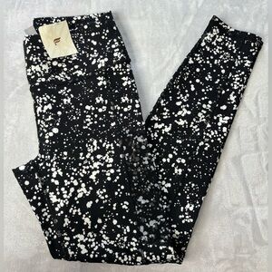 Fabletics Black & White Splatter Leggings MEDIUM NWT